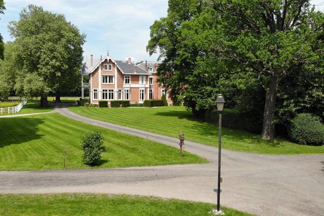 Château de Maison Blanche, domaine de mariage à Lésigny (77) — photo 10